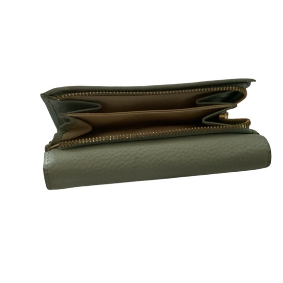 Italian Leather Aqua Wallet - Picture 3 of 6